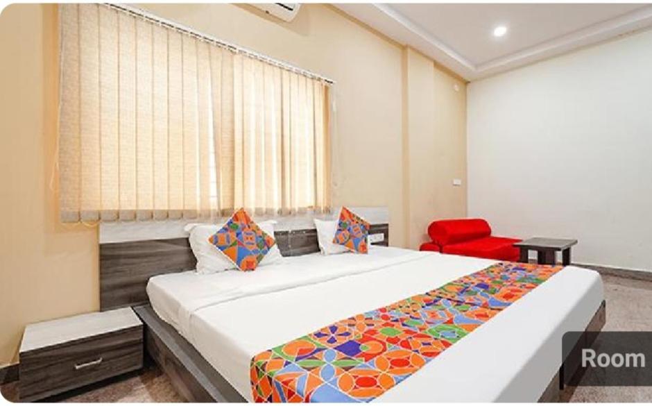 Hotel Lavish Residency à Bangalore Extérieur photo